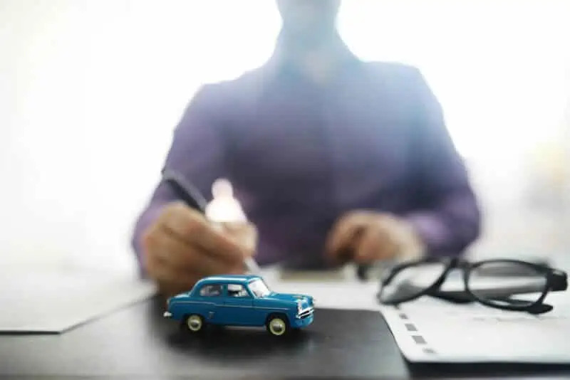 6 Things You Need to Know About Car Insurance Before Signing