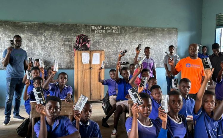  Priority Insurance CSR: Sefwi Wiaso Branch Manager, Mr. Ebenezer Forson, Empowers Kofikrom Anglican JHS Students